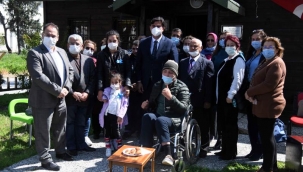Alim Karaca'dan Otizm Farkındalık Günü ziyaretleri