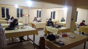 Kadınlar zorlu geçen ppandemi sürecinde hem meslek ediniyor hem de aile bütçesine katkı sağlıyor