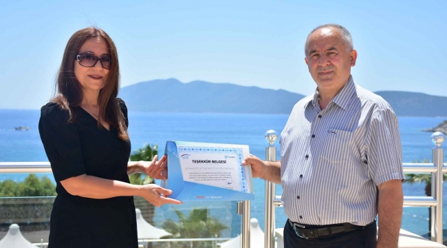Azka otel'e SGK'dan teşekkür plaketi