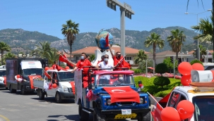Marmaris’te bayram coşkusu sokağa taştı