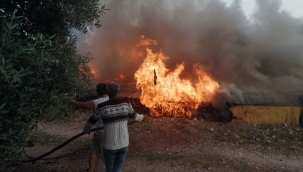 Menteşe’de ahşap bir ev çıkan yangında kullanılamaz hale geldi