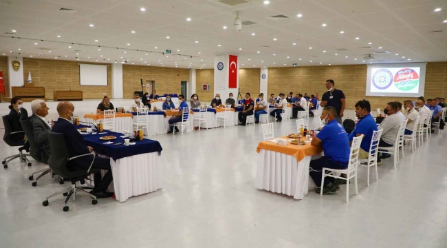Başkan Gürün, belediye personeliyle toplantılara devam ediyor