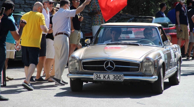 Klasik otomobiller Bodrum’da buluştu
