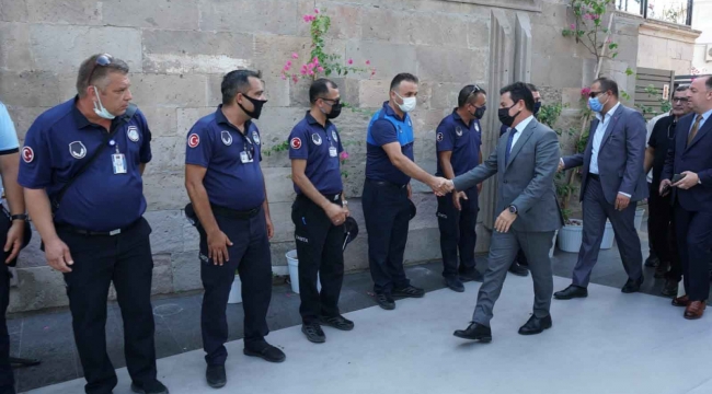 Başkan Ahmet Aras, personeli İle bayramlaştı