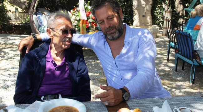 Bora Gencer: “Baba oğul müzisyen olmak çok zor”