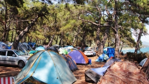 Bayram tatili çadır turizmi yapanları artırdı