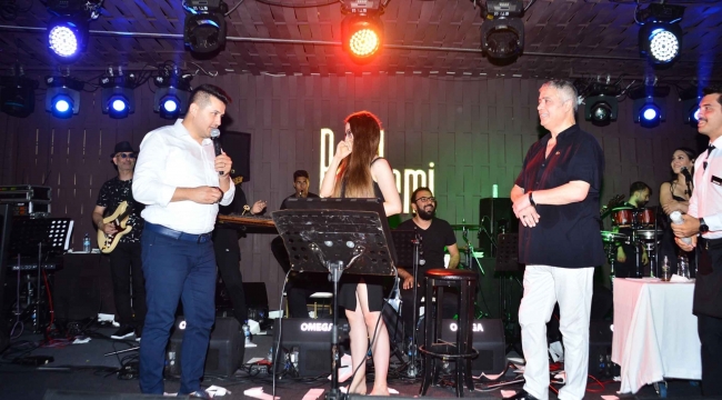 Cengiz Kurtoğlu bir buçuk sene sonra ilk konserini verdi