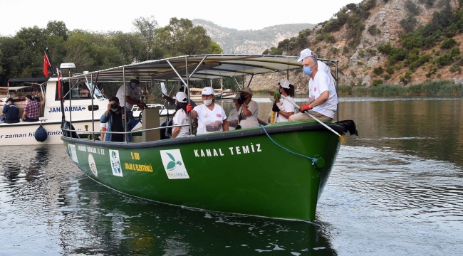 Kanal Temiz” teknesi Dalyan'da temizliğe başladı