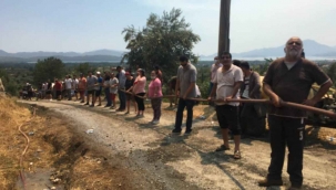 Köyceğiz yangının alevler yerleşim birimlerine yaklaştı