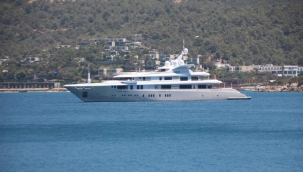 Lüks yatlar Bodrum’a gelmeye başladı