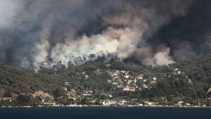 Marmaris’teki yangın Hisarönü Körfezi’ni tehdit ediyor