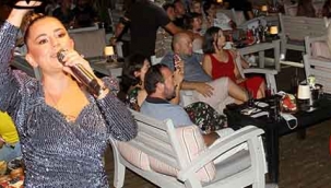 Merve Özbey Fethiye’yi Coşturdu