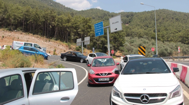 Muğla’nın dört bir tarafında trafik kilitlendi