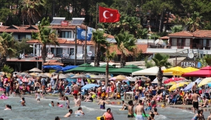 Sakin Kent'te tatilci izdihamı