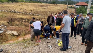 Seydikemer'de iki araç kafa kafaya çarpıştı: 1'i ağır 9 yaralı