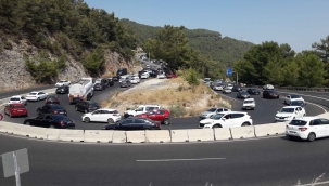 Tatilcilerin dönüş çilesi devam ediyor