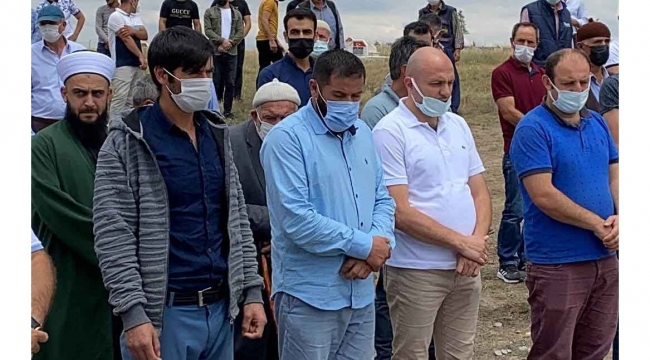 Tur teknesinin batmasıyla yaşamını yitiren çocuk Yozgat’ta toprağa verildi