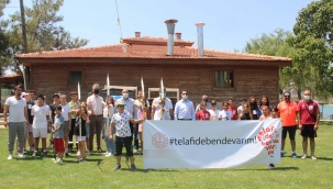 Türkiye’de ilk defa ‘Telafidebendevarım’ şarkısını seslen dirdiler