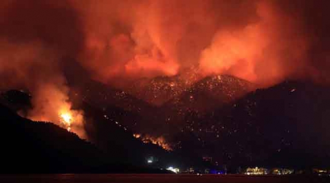 Tüyler ürperten anlar! Marmaris'te hava kararınca, felaket daha da korkunç bir hal aldı