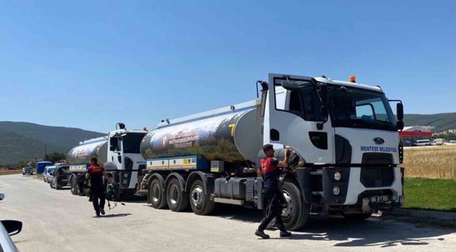 18 tonluk su tankerleri yangınlarda önemli rol aldı