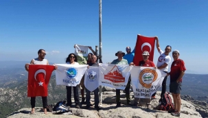 30 Ağustos’u zirvede kutladılar