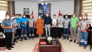 Başkan Çalkaya’dan alev savaşçılarına anlamlı hediye
