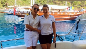 Deri sırtlı deniz kaplumbağası Göcek kıyılarında ilk defa canlı görüntülendi