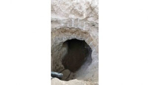 Kaçak kazı için tünel kazmışlar