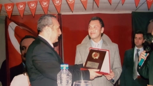 Marmaris'te Halk TV ekibine canlı yayında saldırı