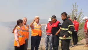 Muğla Büyükşehir Belediyesi 1257 Personeliyle İlk Günden Beri Yangınlarla Mücadele Ediyor