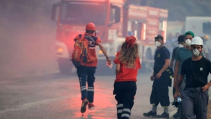 Muğla’daki yangının gizli kahramanları yoğun çaba sarf ediyor