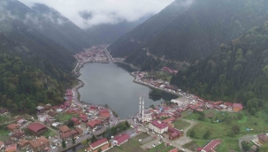 Muğla ve Antalya'daki yangınlar nedeniyle tatilcilerin yeni rotası Doğu Karadeniz oldu