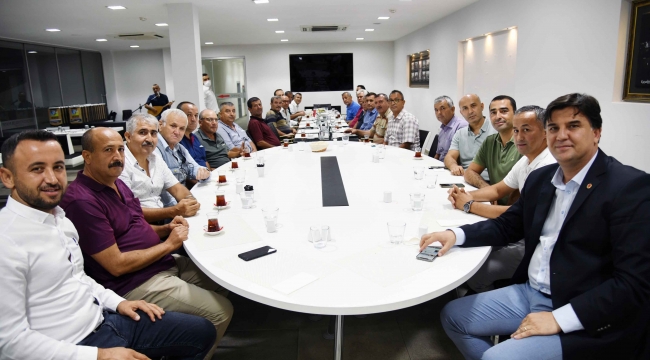 Başkan Karaca’dan emekli olan personele veda yemeği