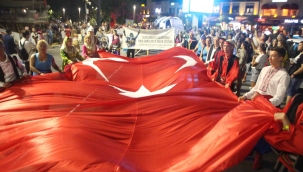 Bodrum sokakları halk oyunları ile şenlendi