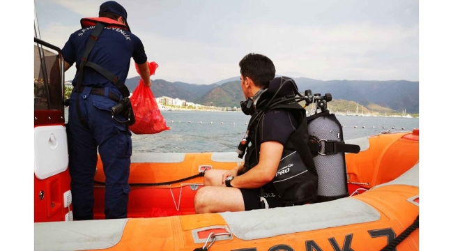 Marmaris körfezinde dip temizliği