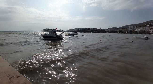 Datça'da fırtınaya dayanamayan bir tekne battı 