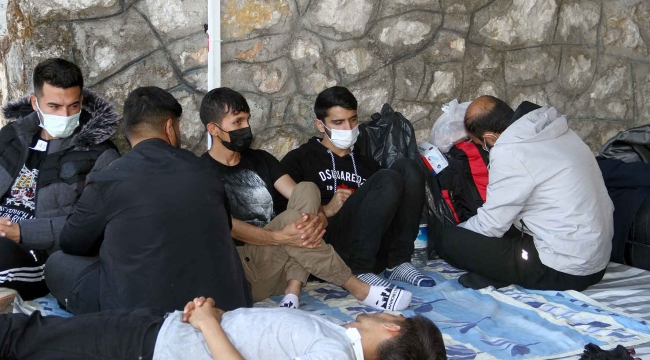 Fethiye'de 58 düzensiz göçmen yakalandı