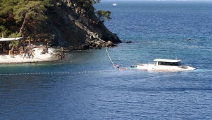 Fethiye'de su alarak batan teknedeki 3 kişi kurtarıldı