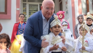 Menteşe'de şenliğin ikinci günü sünnet şöleni ile başladı