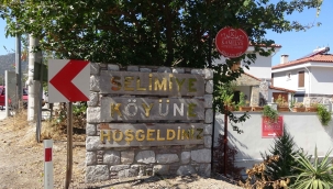 Tarihi kalelere gözü gibi bakıyorlar