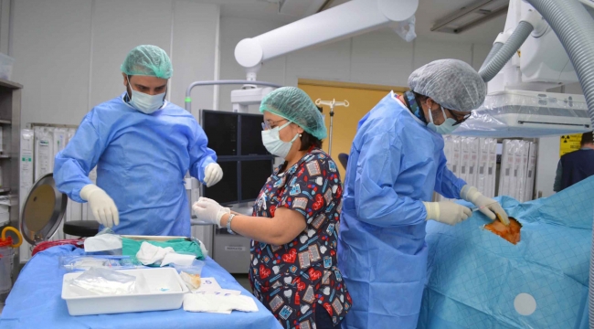 Muğla EAH’da ilk defa hastaya 3 kablolu pil takıldı