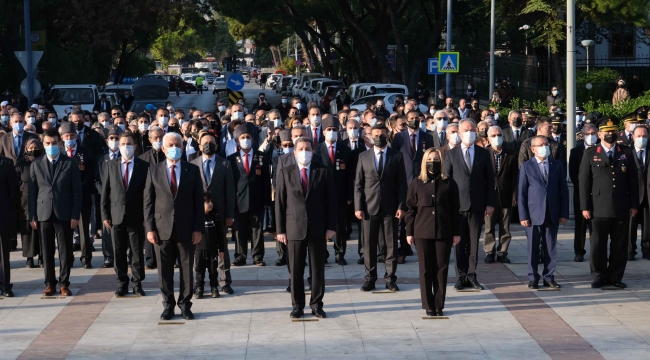 Muğla ve İlçelerinde 10 Kasım Atatürk'ü anma töreni gerçekleştirildi 