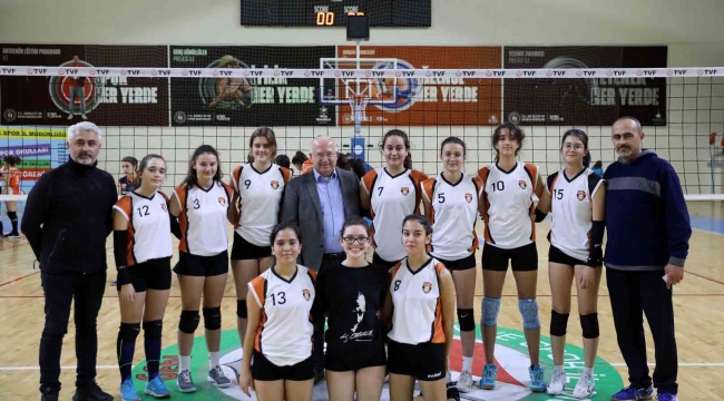 Kızlar 4’te 4 yaptı