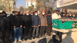 Reddettiği erkek arkadaşı tarafından öldürülen kadın toprağa verildi