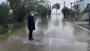 Köyceğiz de sağanak yağış etkili oldu.