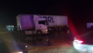 Öğrenci servisi tırla çarpıştı: 18 yaralı