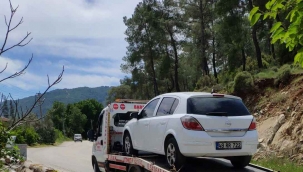 Bir günlüğüne araba kiraladı, evinin önündeki arabasından oldu