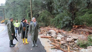 Marmaris Belediyesi, sağanak yağışla birlikte yaşanan olumsuzluklara anında müdahale etti 