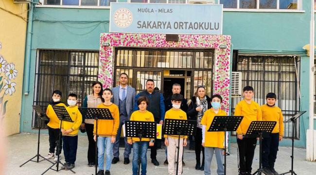Milas Yörük Türkmen Kültür Derneği'nden müzik odasına destek 