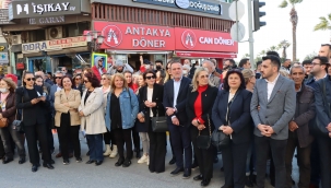 CHP'li 11 büyükşehir belediye başkanı Kuşadası'nda buluştu